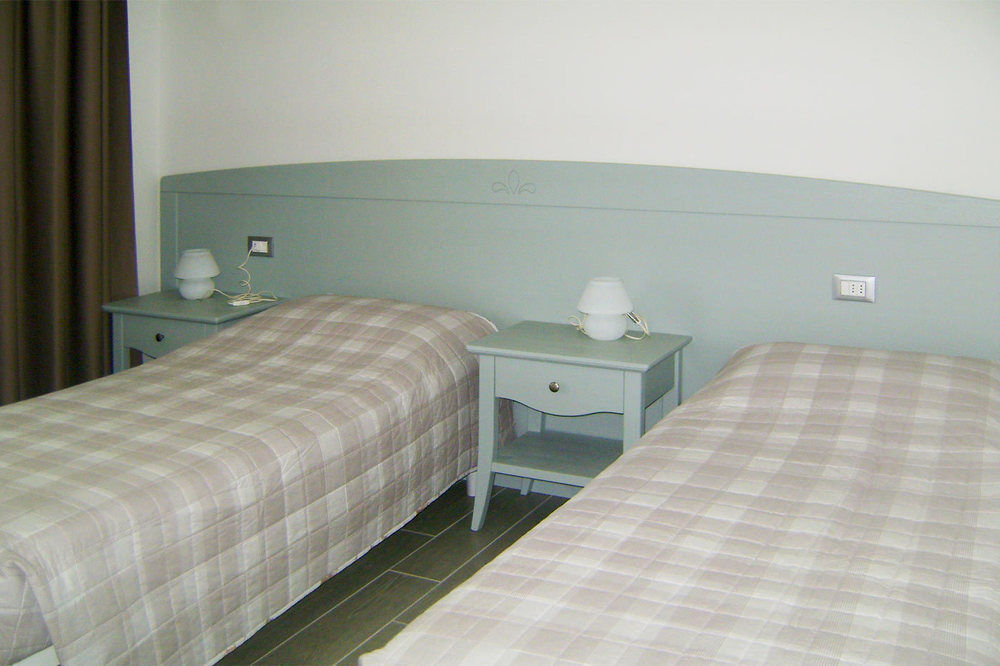 Affittacamere Rubino Guest House Ponte nellʼAlpi Exterior foto